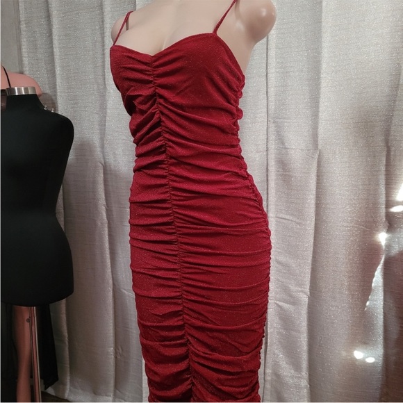 Super sexy dresses - Picture 3 of 8